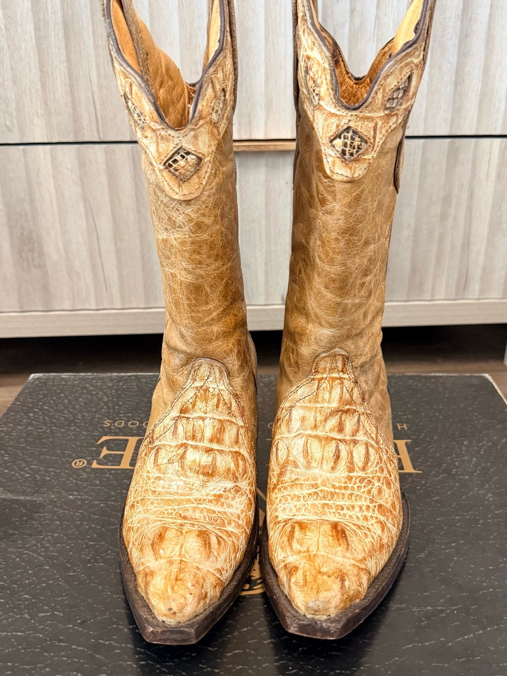 Buitre Mexican Leather Cowboy Boots Women’s US Size 7 Tan Western Exotic Print
